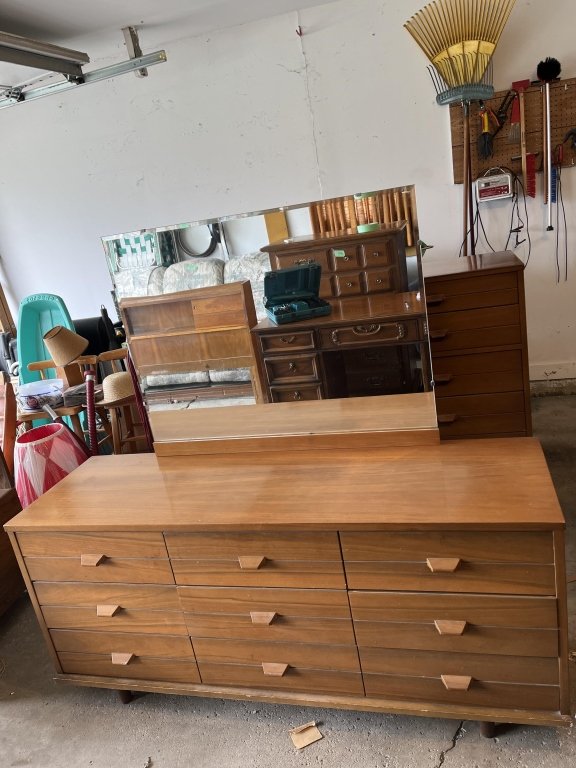 Property photo 237 - TIMED ONLINE ONLY PERSONAL PROPERTY AUCTION IN ALLEN COUNTY, INDIANA