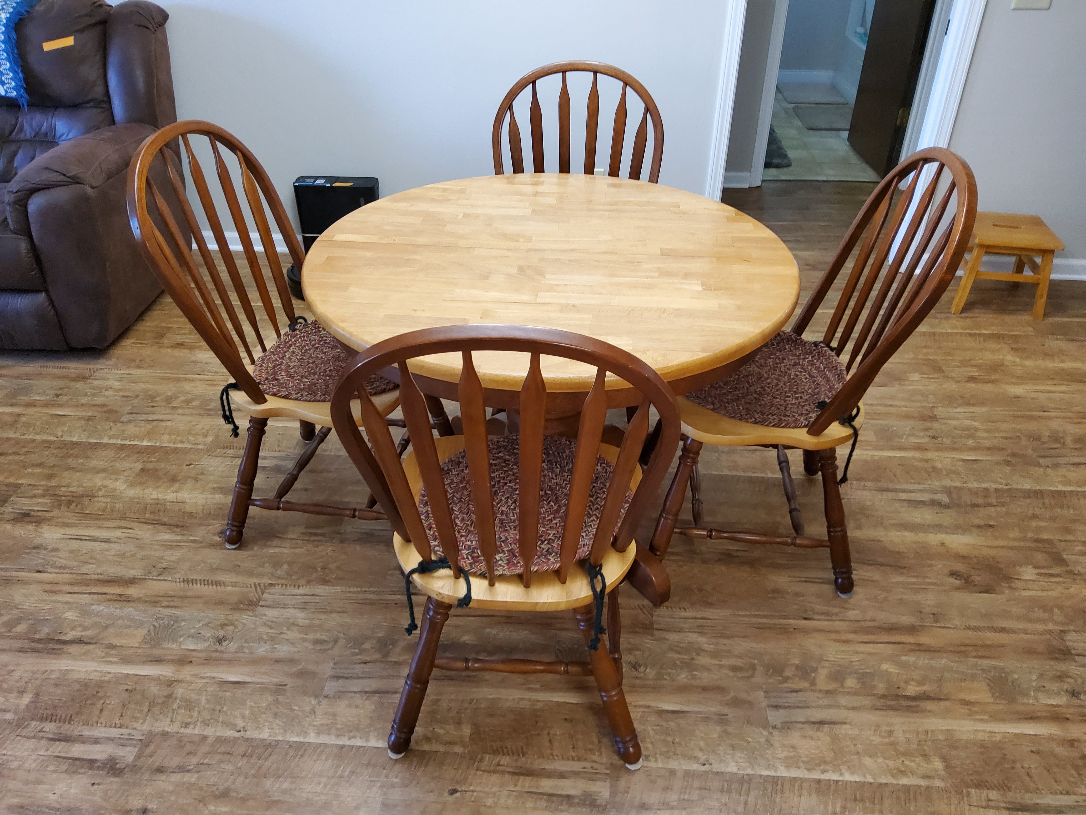 Property photo 4 - TIMED ONLINE ONLY PERSONAL PROPERTY AUCTION IN WHITLEY COUNTY, INDIANA
