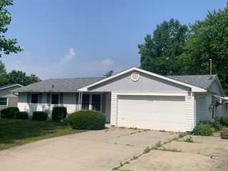 Property photo 2 - REAL ESTATE AUCTION - HOME OFFERED IN 1 TRACT IN ALLEN COUNTY, INDIANA