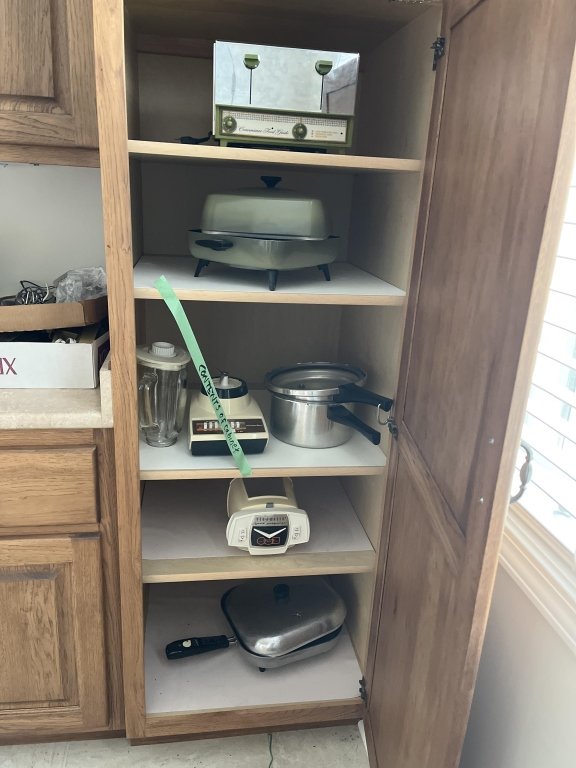 Property photo 122 - TIMED ONLINE ONLY PERSONAL PROPERTY AUCTION IN ALLEN COUNTY, INDIANA
