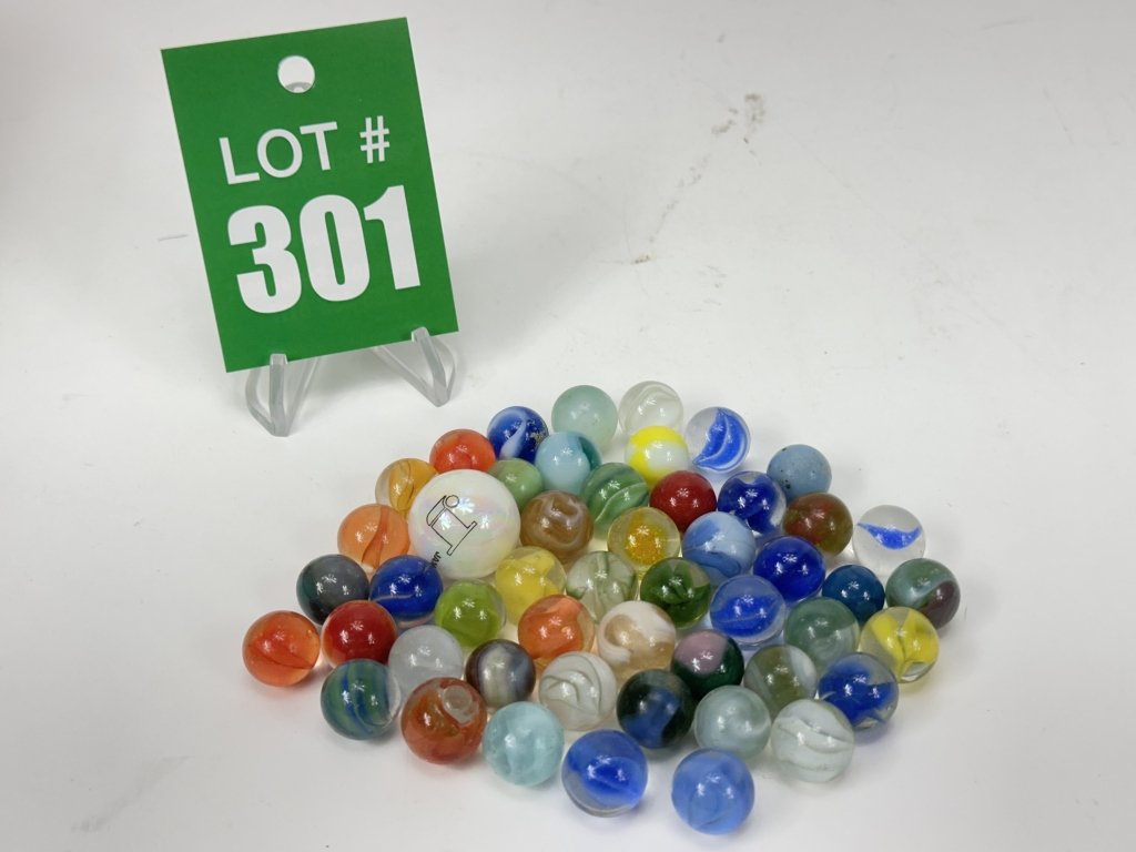 Property photo 6 - GLASSWARE & COLLECTIBLES AUCTION - TIMED ONLINE PERSONAL PROPERTY IN ALLEN COUNTY, INDIANA