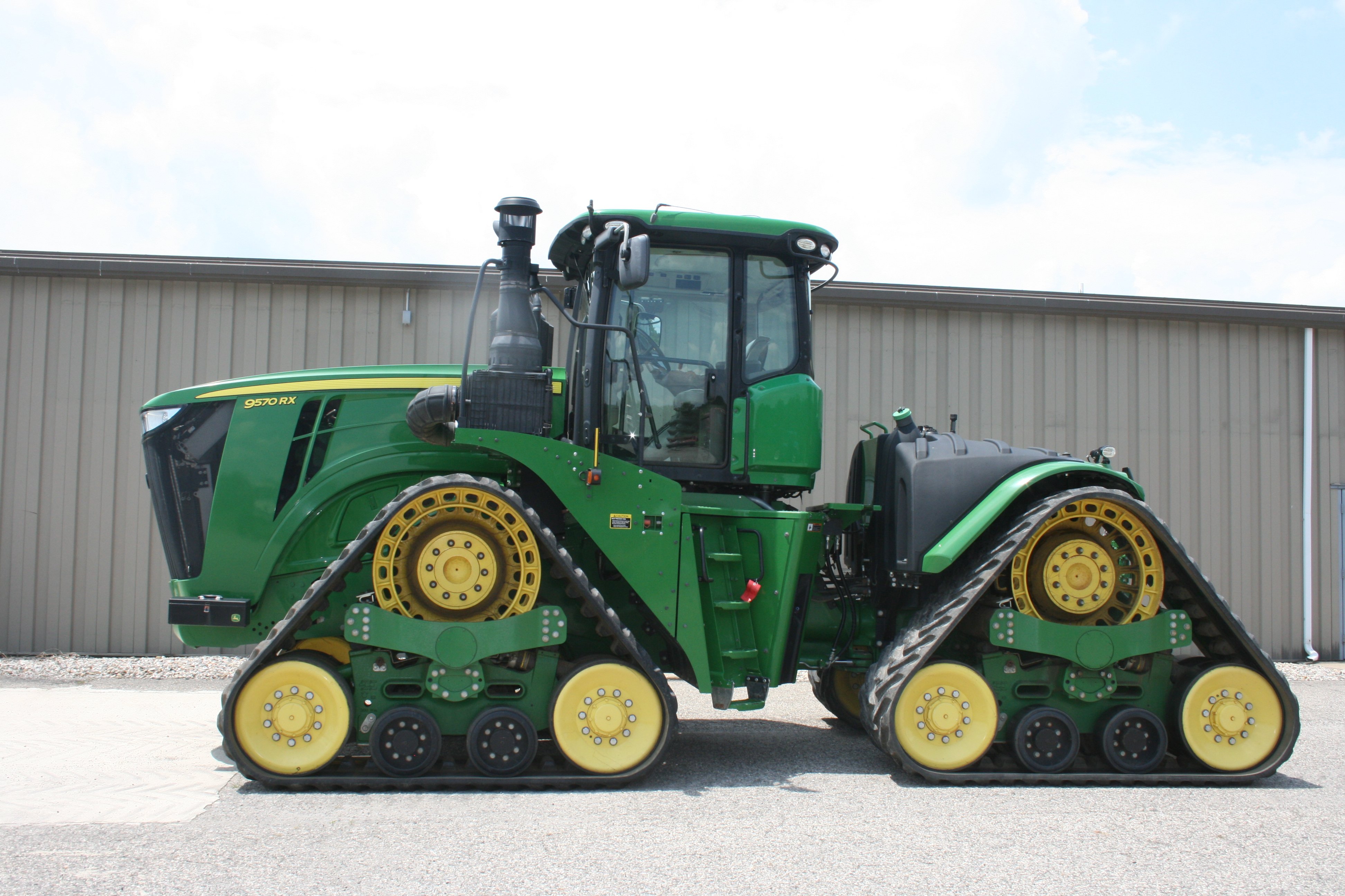 Property photo 1 - 2 DAYS LIVE & ONLINE FARM EQUIPMENT AUCTION IN CASS COUNTY, INDIANA