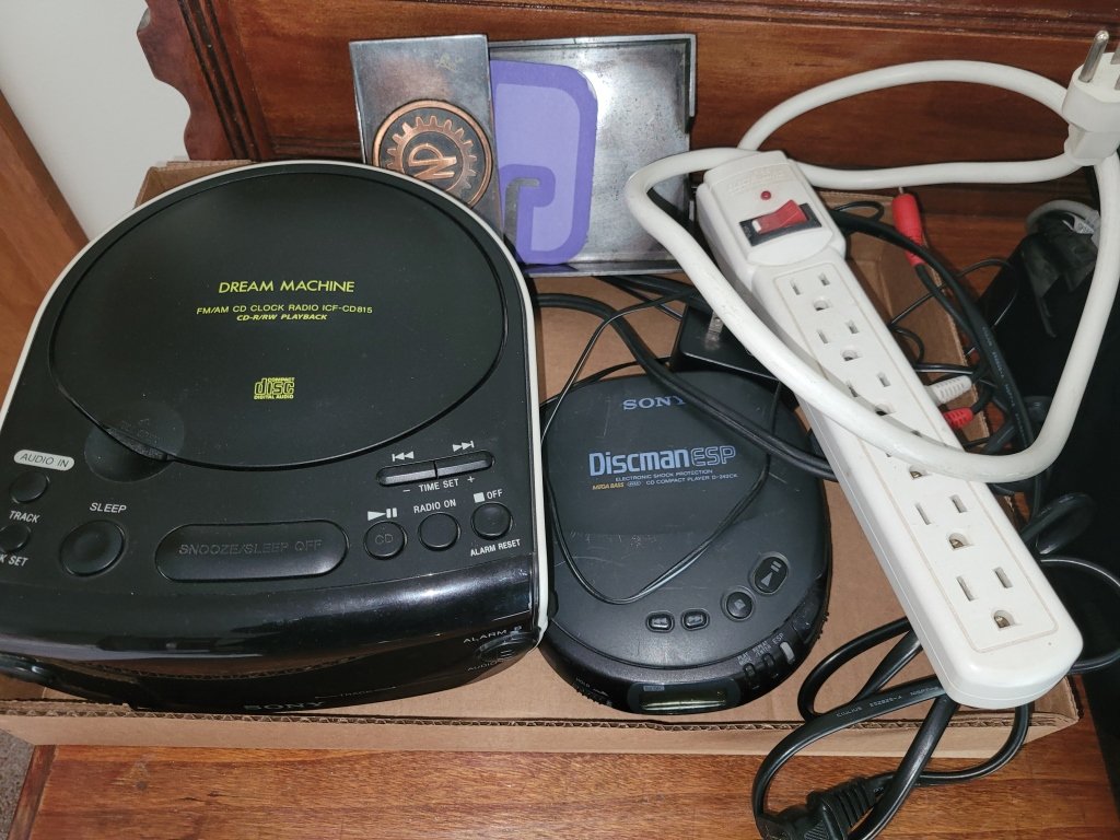 Property photo 16 - TIMED ONLINE ONLY PERSONAL PROPERTY AUCTION IN ALLEN COUNTY, INDIANA