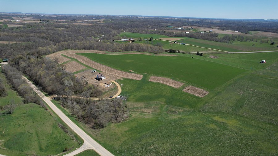 For sale: FARM PLUS MORE FOR SALE - 46.54+/- ACRES IN GRANT COUNTY, WISCONSIN - 9573 Muscallounge Rd Beetown, WI 53802 - Grant County, WI