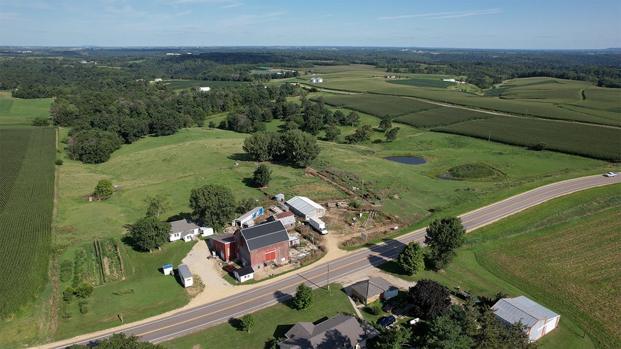 For sale: REAL ESTATE FOR SALE-17+/-ACRES IN GRANT COUNTY WISCONSIN - 9573 WI-81, Cassville, WI 53806