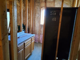  4.73 acres, 2030 +/- Sq. ft finished area and a full walkout basement ready to be finished, with plumbing for an extra bath there is a sink and bathtub to be installed , 2 bedrooms, potential for 3rd bedroom. Large Master bedroom with bath, shower and jetted tub, walk in Closet.  2 & 1/2 baths, living room, kitchen with custom cabinets, appliances, formal dining room,  screened porch, utilities in the basement, newer geothermal heat, Culligan softener &  attached garage. 24ft x 32ft Storage building. Don't miss this opportunity to buy this ready to move in home! - REAL ESTATE FOR SALE - 4.73+/- ACRES IN WHITLEY COUNTY, INDIANA