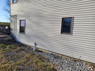 4.73 acres, 2030 +/- Sq. ft finished area and a full walkout basement ready to be finished, with plumbing for an extra bath there is a sink and bathtub to be installed , 2 bedrooms, potential for 3rd bedroom. Large Master bedroom with bath, shower and jetted tub, walk in Closet.  2 & 1/2 baths, living room, kitchen with custom cabinets, appliances, formal dining room,  screened porch, utilities in the basement, newer geothermal heat, Culligan softener &  attached garage. 24ft x 32ft Storage building. Don't miss this opportunity to buy this ready to move in home! - REAL ESTATE FOR SALE - 4.73+/- ACRES IN WHITLEY COUNTY, INDIANA