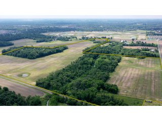 <li>Road Frontage on Bass and Eme Roads
<li>Just South of Arcola
<li>Mostly Tillable & Woods
<li>Residential Development Potential
<lI>Northwest Allen County Schools<br><bR>
<b>UTILITIES</b><br>
Electric - Indiana Michigan Power Company
Sewer - Aqua Indiana & City Utilities
Water - City Utilities - 144+/- ACRES FOR SALE IN ALLEN COUNTY, INDIANA - PRICE REDUCED