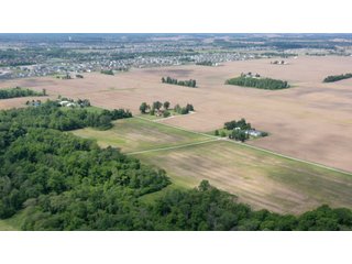 <li>Road Frontage on Bass and Eme Roads
<li>Just South of Arcola
<li>Mostly Tillable & Woods
<li>Residential Development Potential
<lI>Northwest Allen County Schools<br><bR>
<b>UTILITIES</b><br>
Electric - Indiana Michigan Power Company
Sewer - Aqua Indiana & City Utilities
Water - City Utilities - 144+/- ACRES FOR SALE IN ALLEN COUNTY, INDIANA - PRICE REDUCED