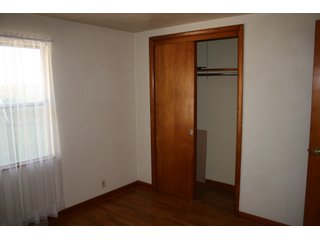 <li>2.58+/-Acres <LI>House <LI>Barn<LI>3 Bedrooms<LI>1 Bathroom<LI>Full Basement<LI>1196 Sq Feet<LI>2 Car Detached Garage<LI>60'x88' Pole Barn w/ 30' & 24' Doors - REAL ESTATE FOR SALE - 2.58+/- ACRES IN ADAMS COUNTY INDIANA