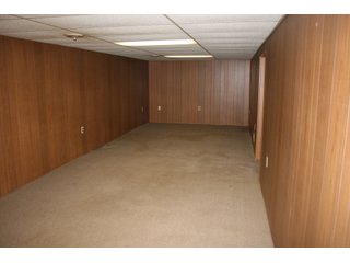 <li>2.58+/-Acres <LI>House <LI>Barn<LI>3 Bedrooms<LI>1 Bathroom<LI>Full Basement<LI>1196 Sq Feet<LI>2 Car Detached Garage<LI>60'x88' Pole Barn w/ 30' & 24' Doors - REAL ESTATE FOR SALE - 2.58+/- ACRES IN ADAMS COUNTY INDIANA