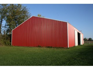 <li>2.58+/-Acres <LI>House <LI>Barn<LI>3 Bedrooms<LI>1 Bathroom<LI>Full Basement<LI>1196 Sq Feet<LI>2 Car Detached Garage<LI>60'x88' Pole Barn w/ 30' & 24' Doors - REAL ESTATE FOR SALE - 2.58+/- ACRES IN ADAMS COUNTY INDIANA