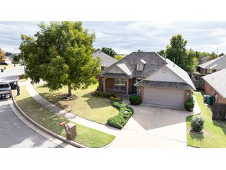 Property photo 2 - RARE SINGLE-FAMILY RESIDENTIAL PORTFOLIO IN THE HEART OF EDMOND!