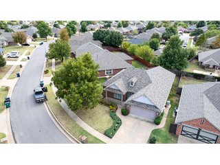 Property photo 8 - RARE SINGLE-FAMILY RESIDENTIAL PORTFOLIO IN THE HEART OF EDMOND!