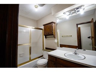 1002 Jefferson - RARE SINGLE-FAMILY RESIDENTIAL PORTFOLIO IN THE HEART OF EDMOND!
