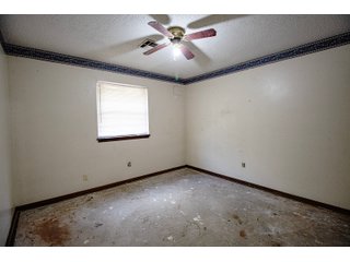 1002 Jefferson - RARE SINGLE-FAMILY RESIDENTIAL PORTFOLIO IN THE HEART OF EDMOND!
