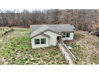 Property photo 1 - REAL ESTATE SEALED BID AUCTION OFFERED IN 1 TRACT IN CARROLL COUNTY INDIANA