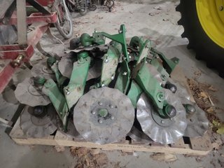 Property photo 187 - AREA FARMERS EQUIPMENT AUCTION IN WHITLEY COUNTY, INDIANA