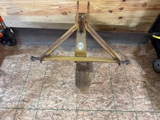 Property photo 195 - AREA FARMERS EQUIPMENT AUCTION IN WHITLEY COUNTY, INDIANA