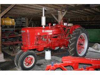 Property photo 18 - AREA FARMERS EQUIPMENT AUCTION IN WHITLEY COUNTY, INDIANA