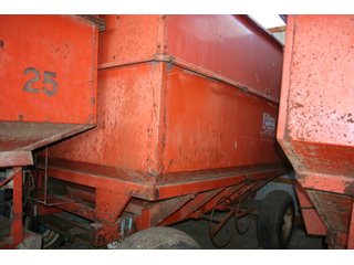 Property photo 190 - AREA FARMERS EQUIPMENT AUCTION IN WHITLEY COUNTY, INDIANA