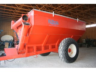 Property photo 107 - AREA FARMERS EQUIPMENT AUCTION IN WHITLEY COUNTY, INDIANA