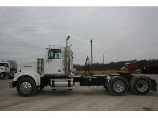 Property photo 158 - AREA FARMERS EQUIPMENT AUCTION IN WHITLEY COUNTY, INDIANA