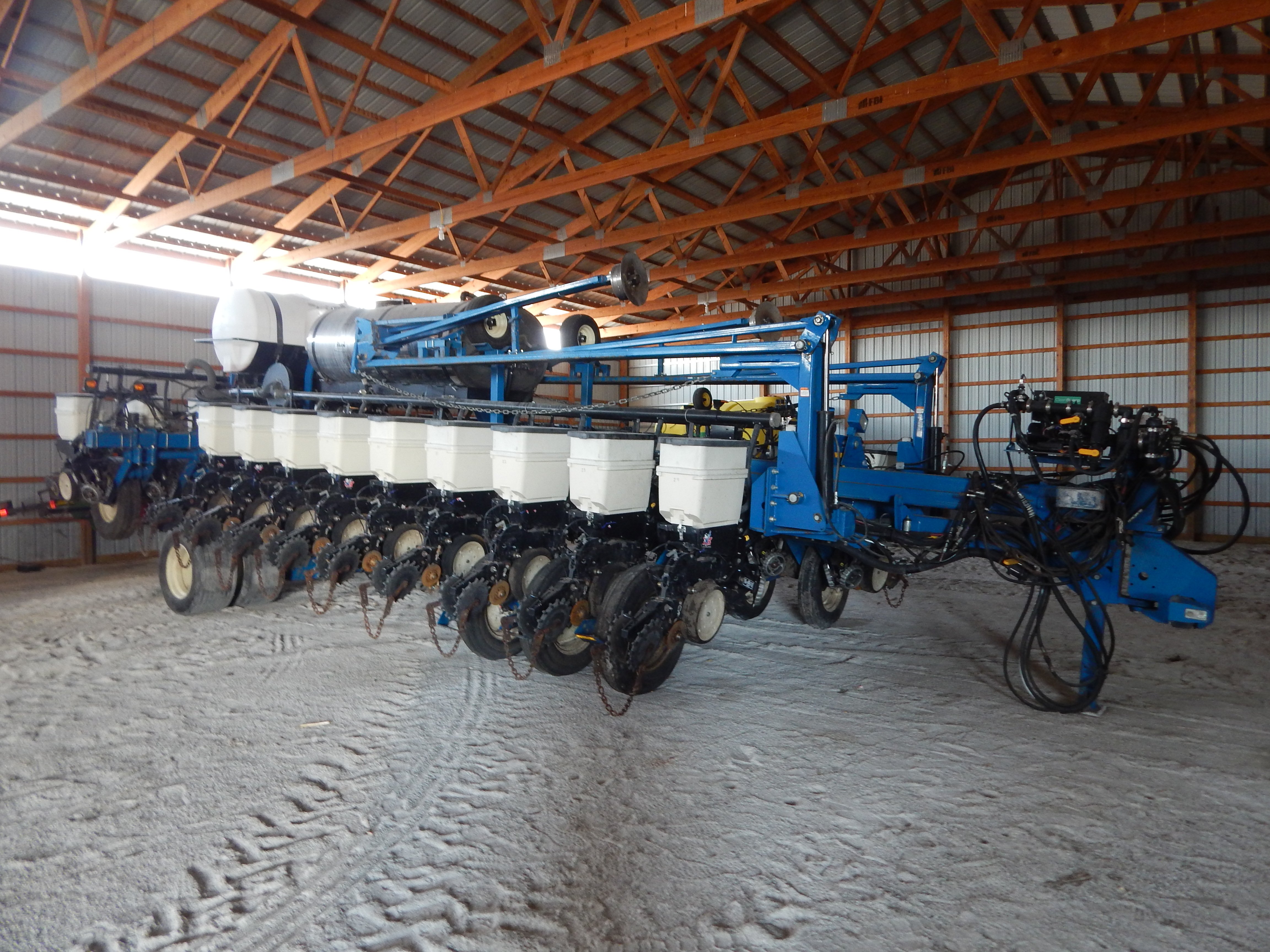 Property photo 18 - FARM EQUIPMENT AUCTION IN PULASKI COUNTY INDIANA