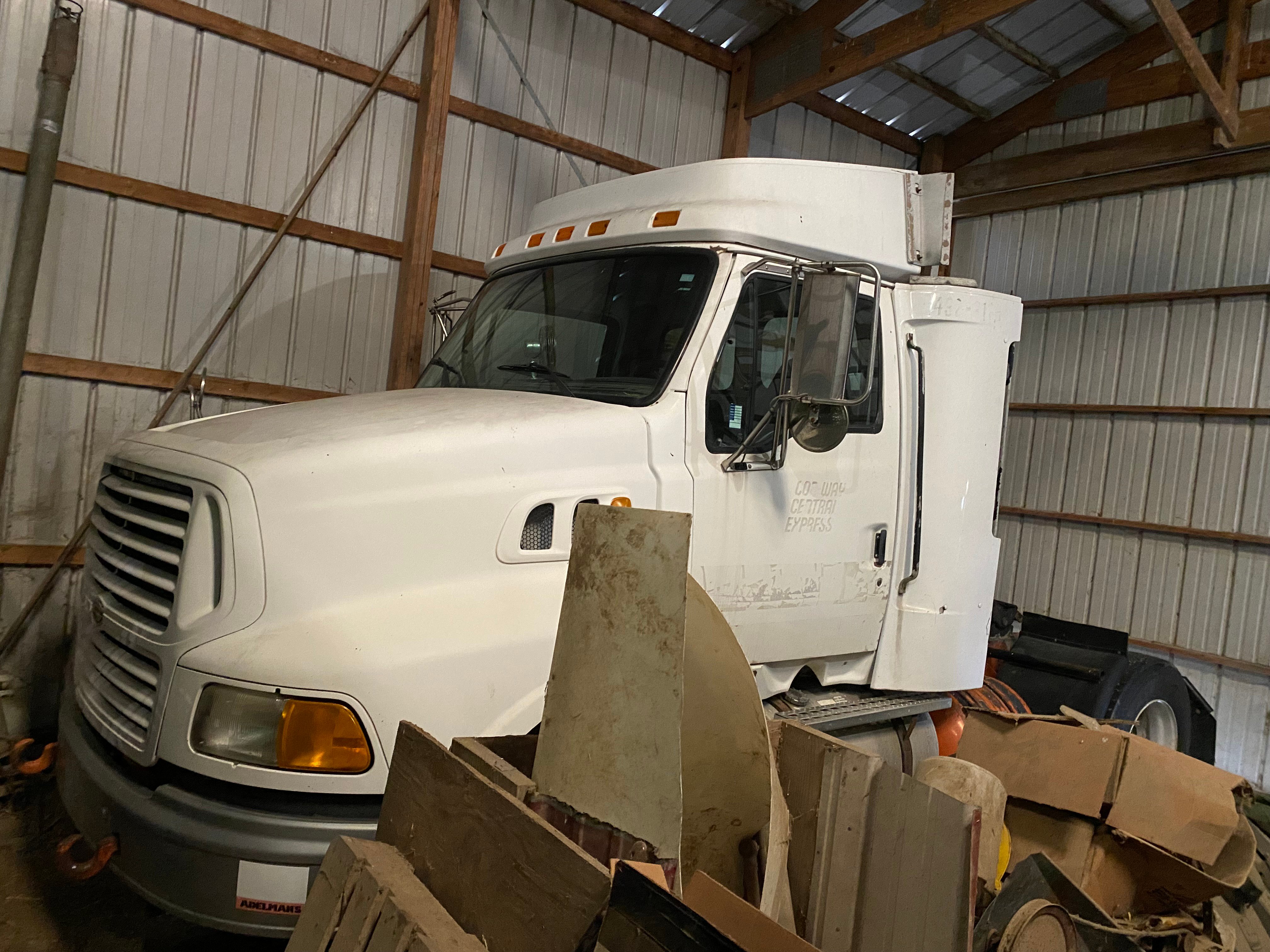 Property photo 32 - FARM EQUIPMENT AUCTION IN DEKALB COUNTY INDIANA