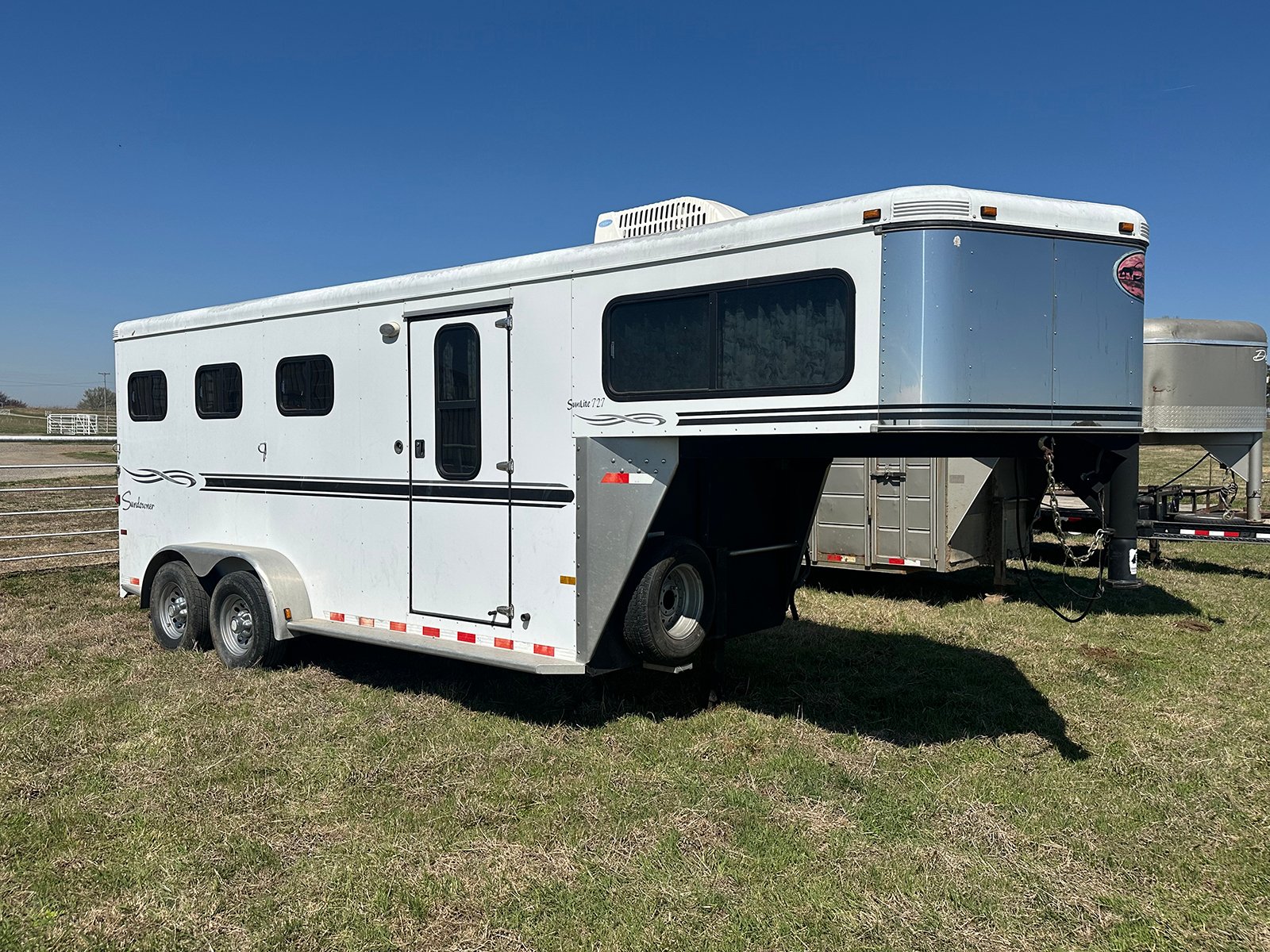 Property photo 2 - TIMED ONLINE ONLY FARM EQUIPMENT AUCTION IN HASKELL OKLAHOMA