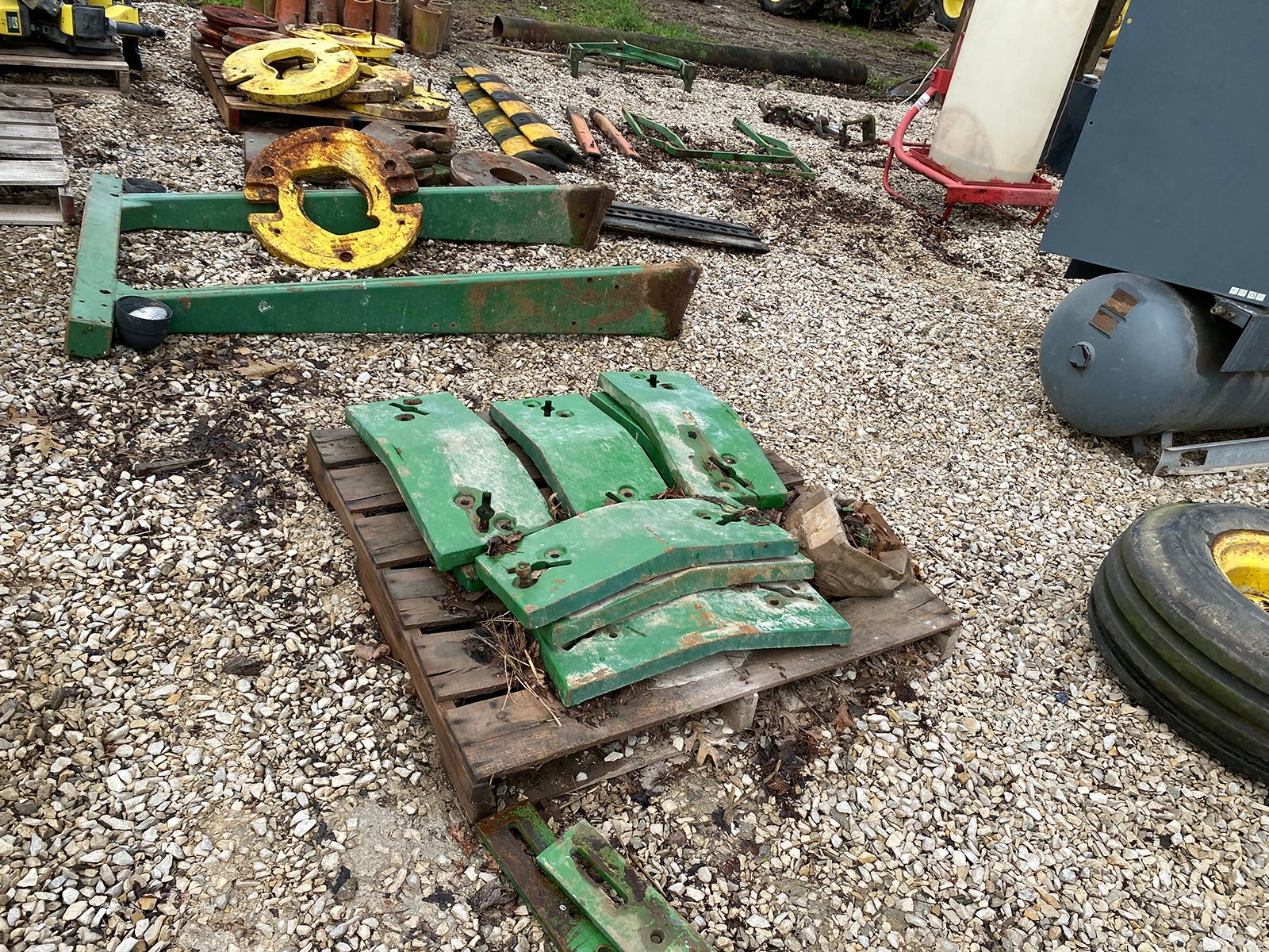 Property photo 60 - FARM EQUIPMENT AUCTION IN DAVIESS COUNTY INDIANA