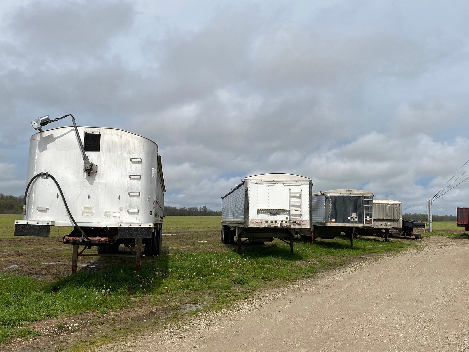 Property photo 127 - FARM EQUIPMENT AUCTION IN DAVIESS COUNTY INDIANA