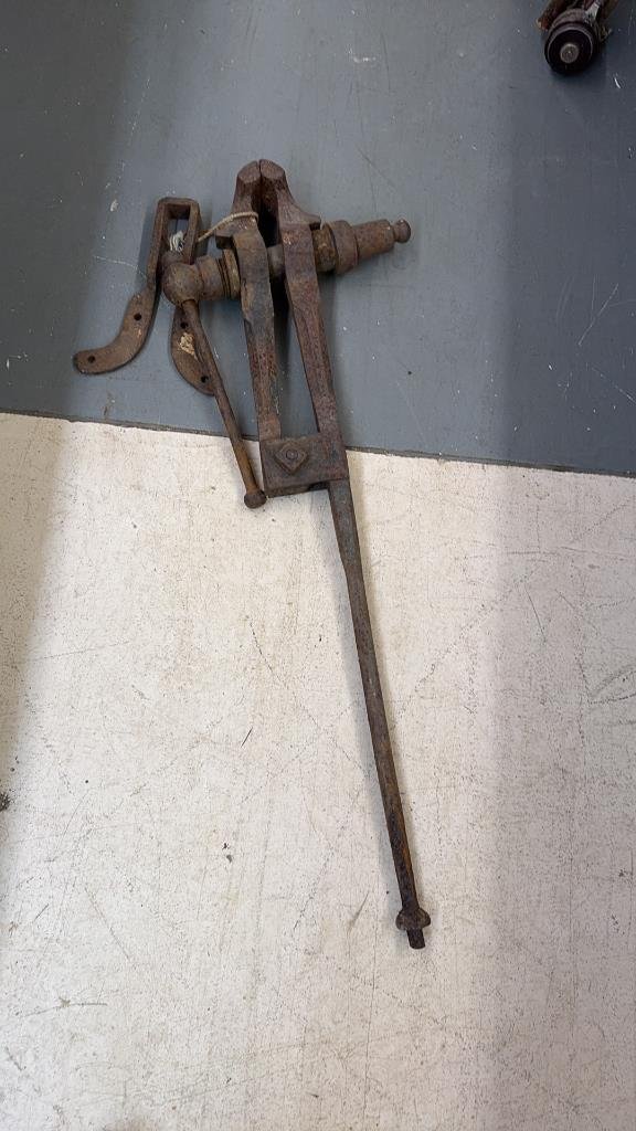Property photo 143 - TIMED ONLINE ONLY PERSONAL PROPERTY AUCTION IN ALLEN COUNTY, INDIANA