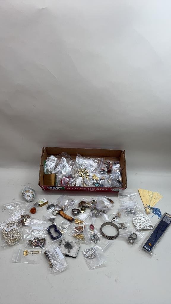 Property photo 472 - TIMED ONLINE ONLY PERSONAL PROPERTY AUCTION IN ALLEN COUNTY, INDIANA