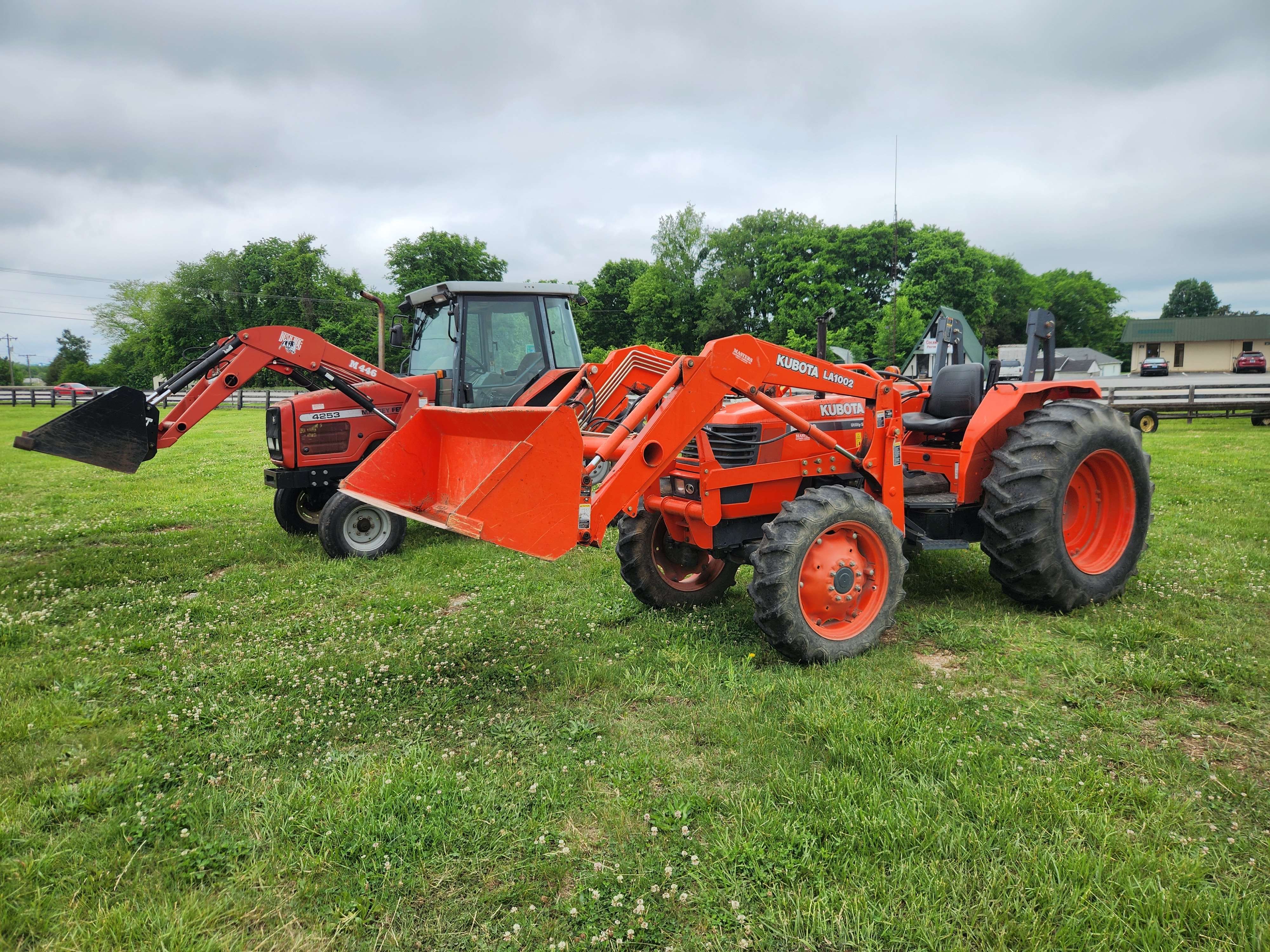 Property photo 2 - FARM EQUIPMENT AUCTION IN WARREN COUNTY, KENTUCKY