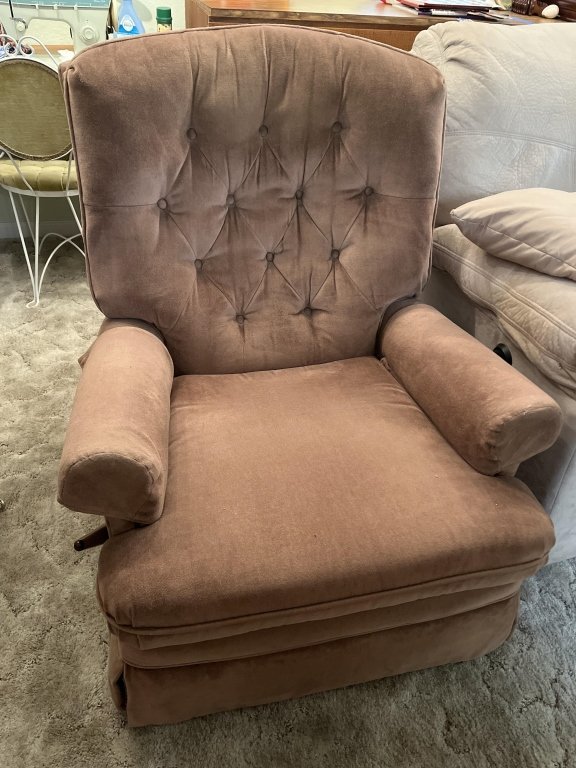 Property photo 322 - TIMED ONLINE ONLY PERSONAL PROPERTY AUCTION IN DEKALB COUNTY INDIANA