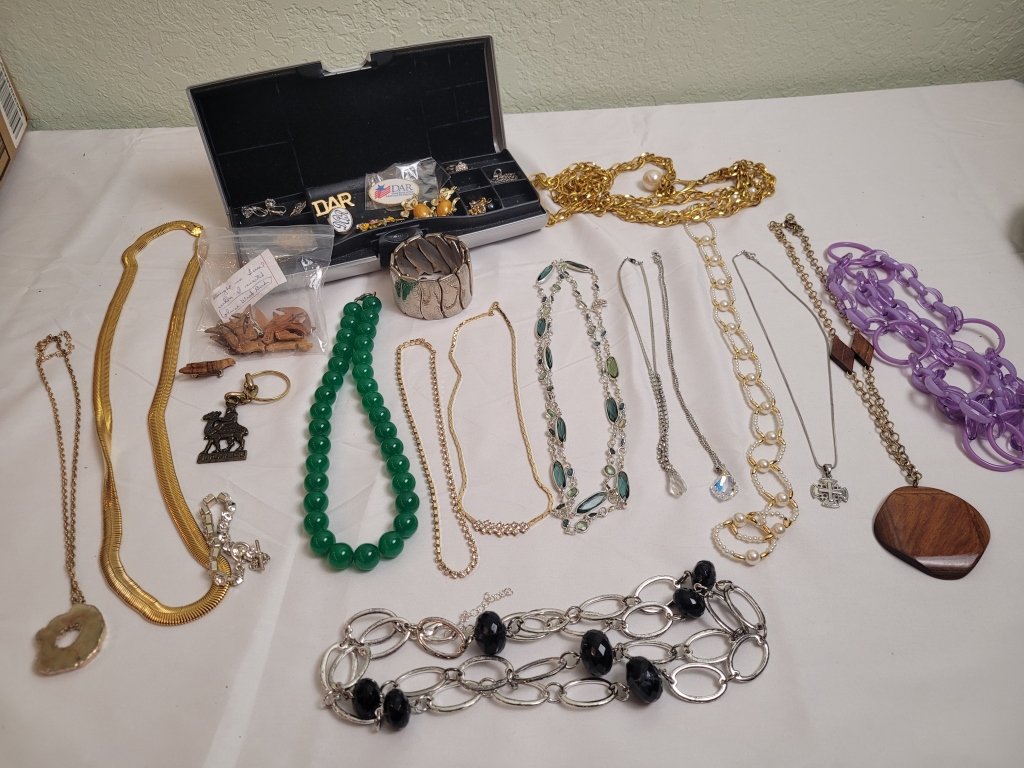 Property photo 374 - TIMED ONLINE ONLY PERSONAL PROPERTY AUCTION IN DEKALB COUNTY INDIANA