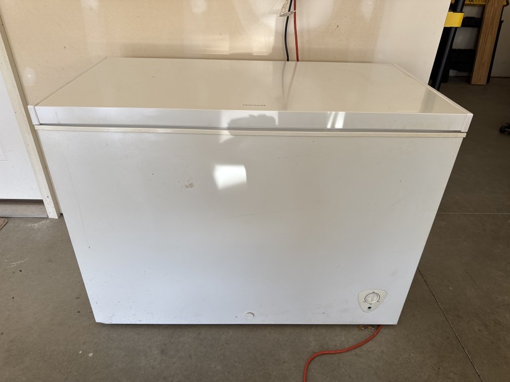 Property photo 53 - TIMED ONLINE ONLY PERSONAL PROPERTY AUCTION IN DEKALB COUNTY, INDIANA