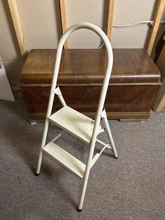Property photo 261 - TIMED ONLINE ONLY PERSONAL PROPERTY AUCTION IN ALLEN COUNTY, INDIANA