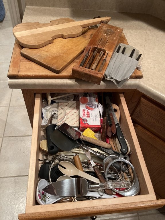 Property photo 217 - TIMED ONLINE ONLY PERSONAL PROPERTY AUCTION IN ALLEN COUNTY INDIANA