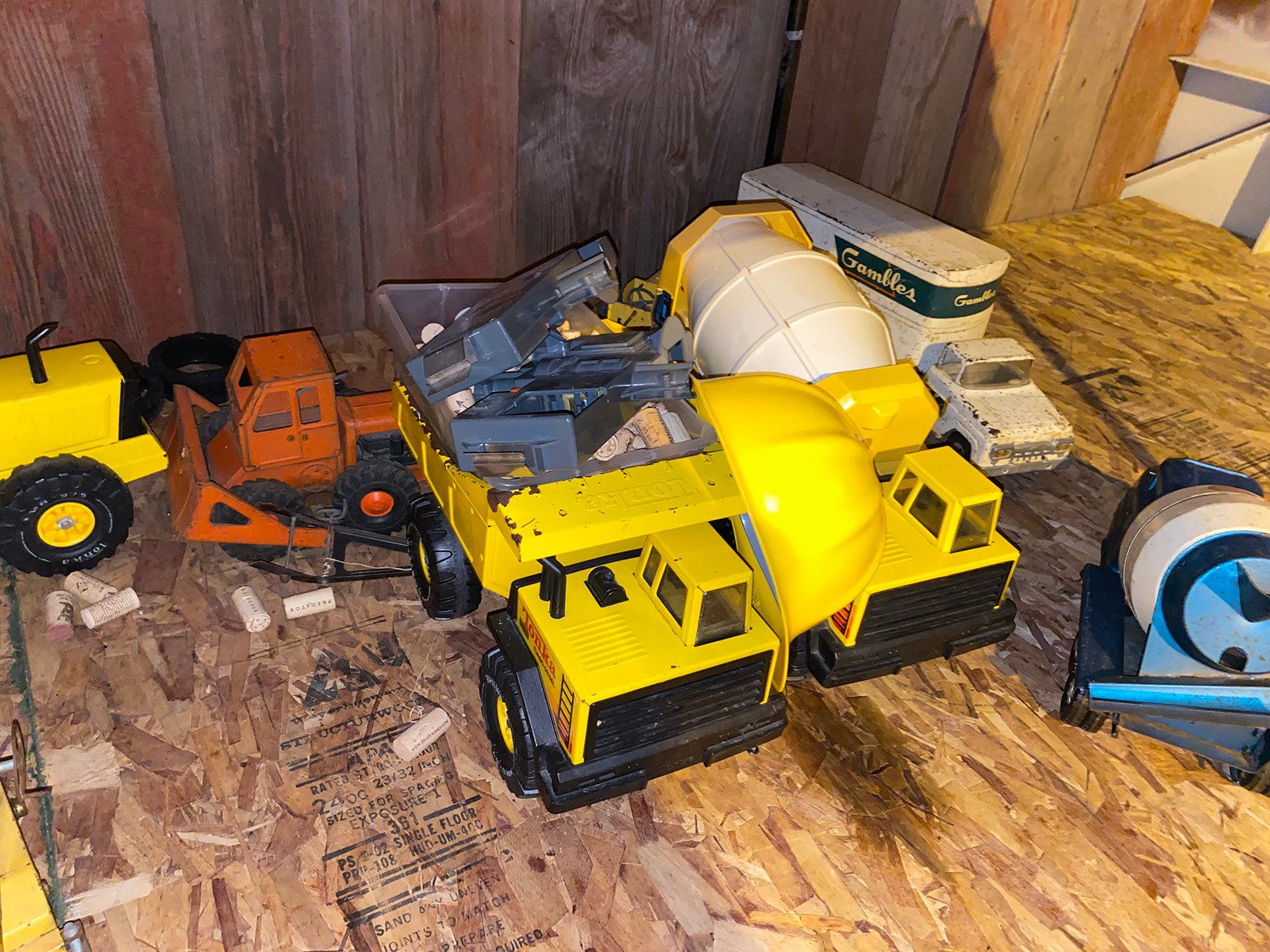 Property photo 44 - PERSONAL PROPERTY AUCTION IN HILLSDALE COUNTY, MICHIGAN