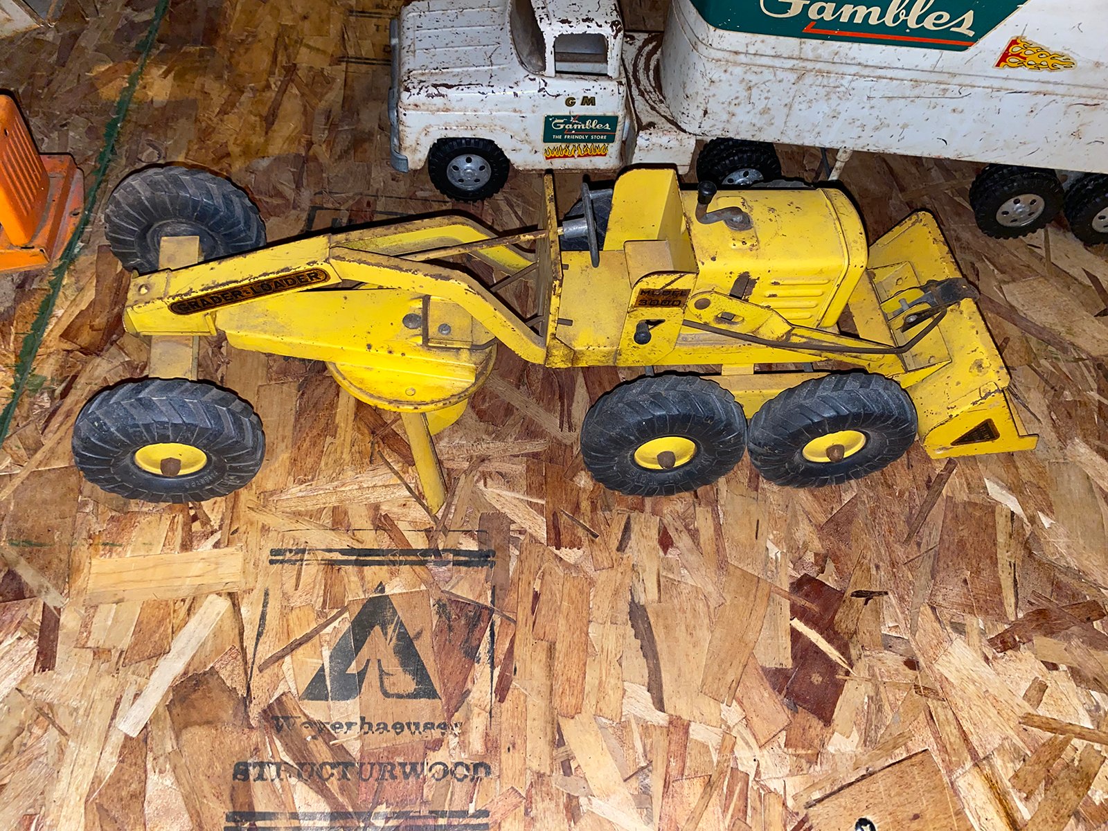 Property photo 47 - PERSONAL PROPERTY AUCTION IN HILLSDALE COUNTY, MICHIGAN