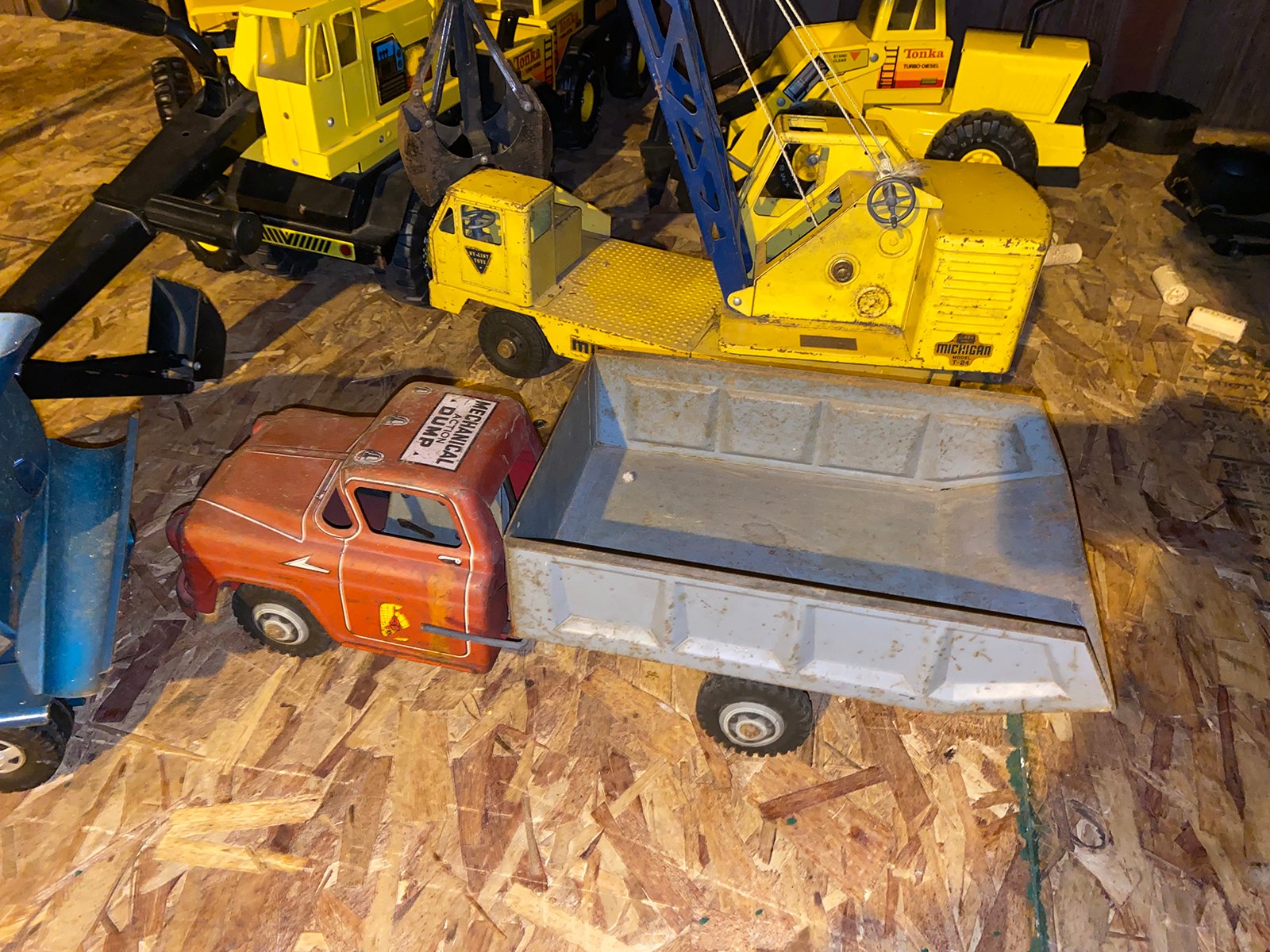 Property photo 49 - PERSONAL PROPERTY AUCTION IN HILLSDALE COUNTY, MICHIGAN