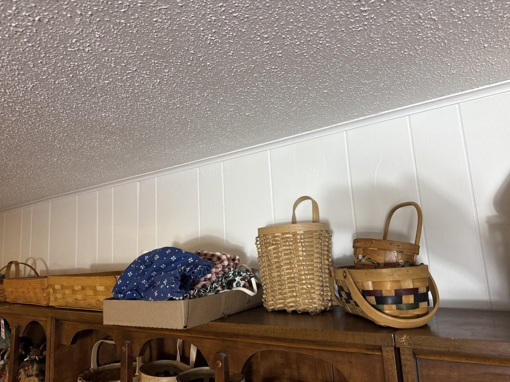 Property photo 256 - TIMED ONLINE ONLY PERSONAL PROPERTY AUCTION IN ALLEN COUNTY INDIANA