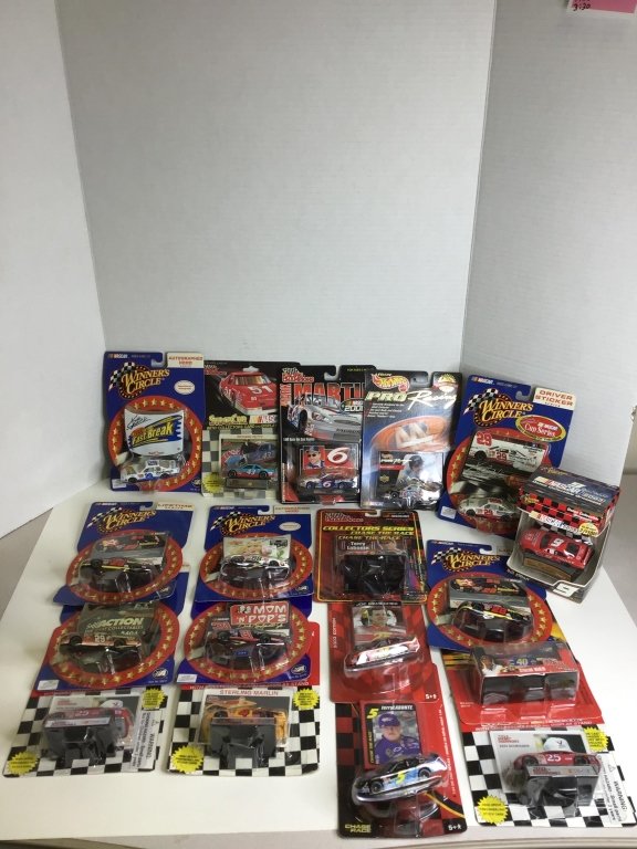 Property photo 496 - TIMED ONLINE ONLY SPORTS CARDS AUCTION IN ALLEN COUNTY INDIANA