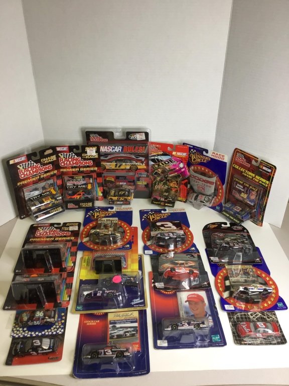Property photo 506 - TIMED ONLINE ONLY SPORTS CARDS AUCTION IN ALLEN COUNTY INDIANA