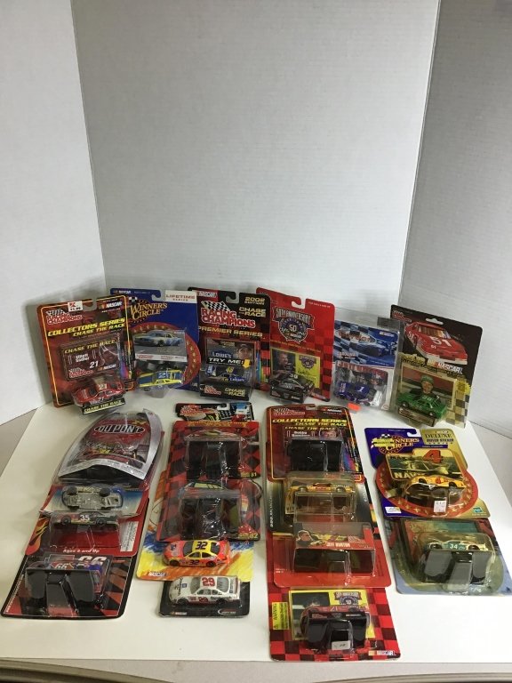 Property photo 532 - TIMED ONLINE ONLY SPORTS CARDS AUCTION IN ALLEN COUNTY INDIANA