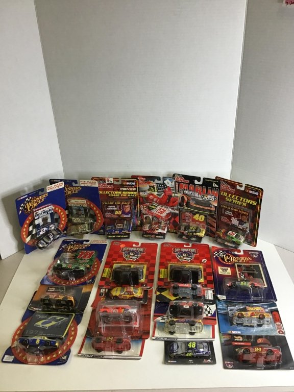 Property photo 534 - TIMED ONLINE ONLY SPORTS CARDS AUCTION IN ALLEN COUNTY INDIANA