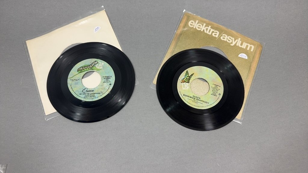 Property photo 4 - TIMED ONLINE ONLY MUSIC LEGENDS MEMORABILIA AUCTION IN ALLEN COUNTY INDIANA