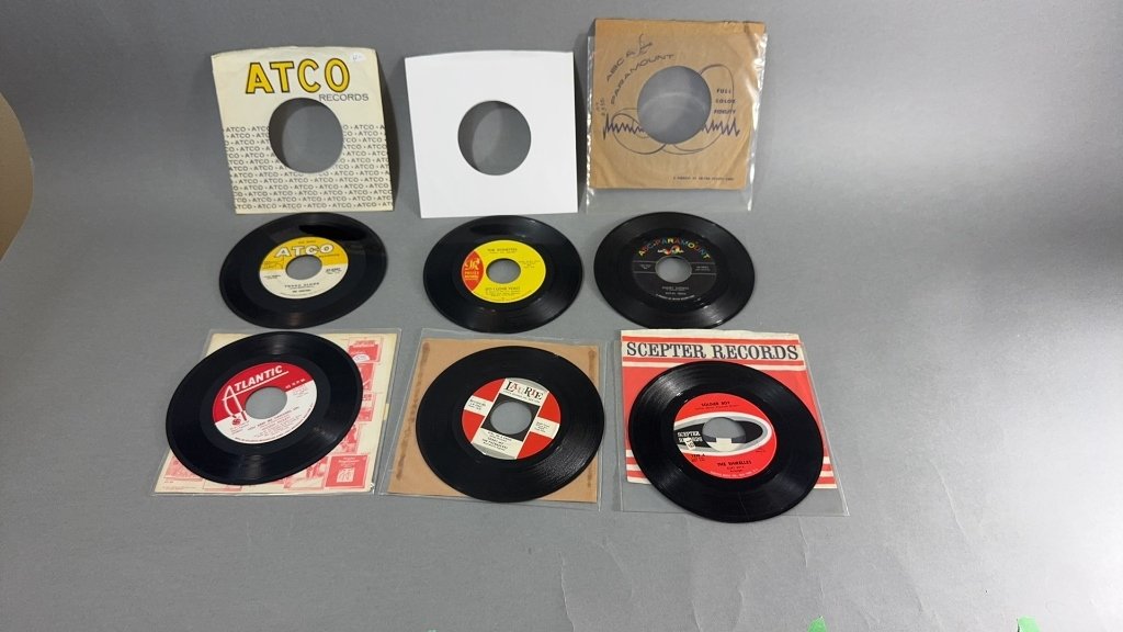 Property photo 10 - TIMED ONLINE ONLY MUSIC LEGENDS MEMORABILIA AUCTION IN ALLEN COUNTY INDIANA
